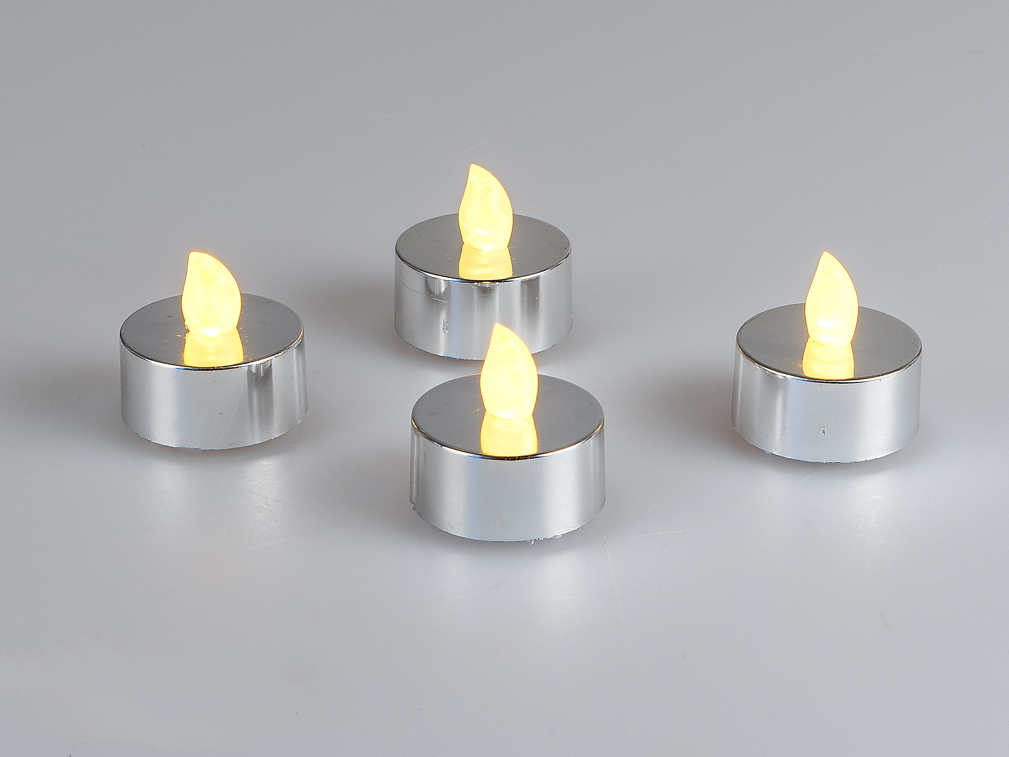 4tlg. SET LED-Kerze-Teelichter flackernde Flamme D: 4,0cm silber Formano