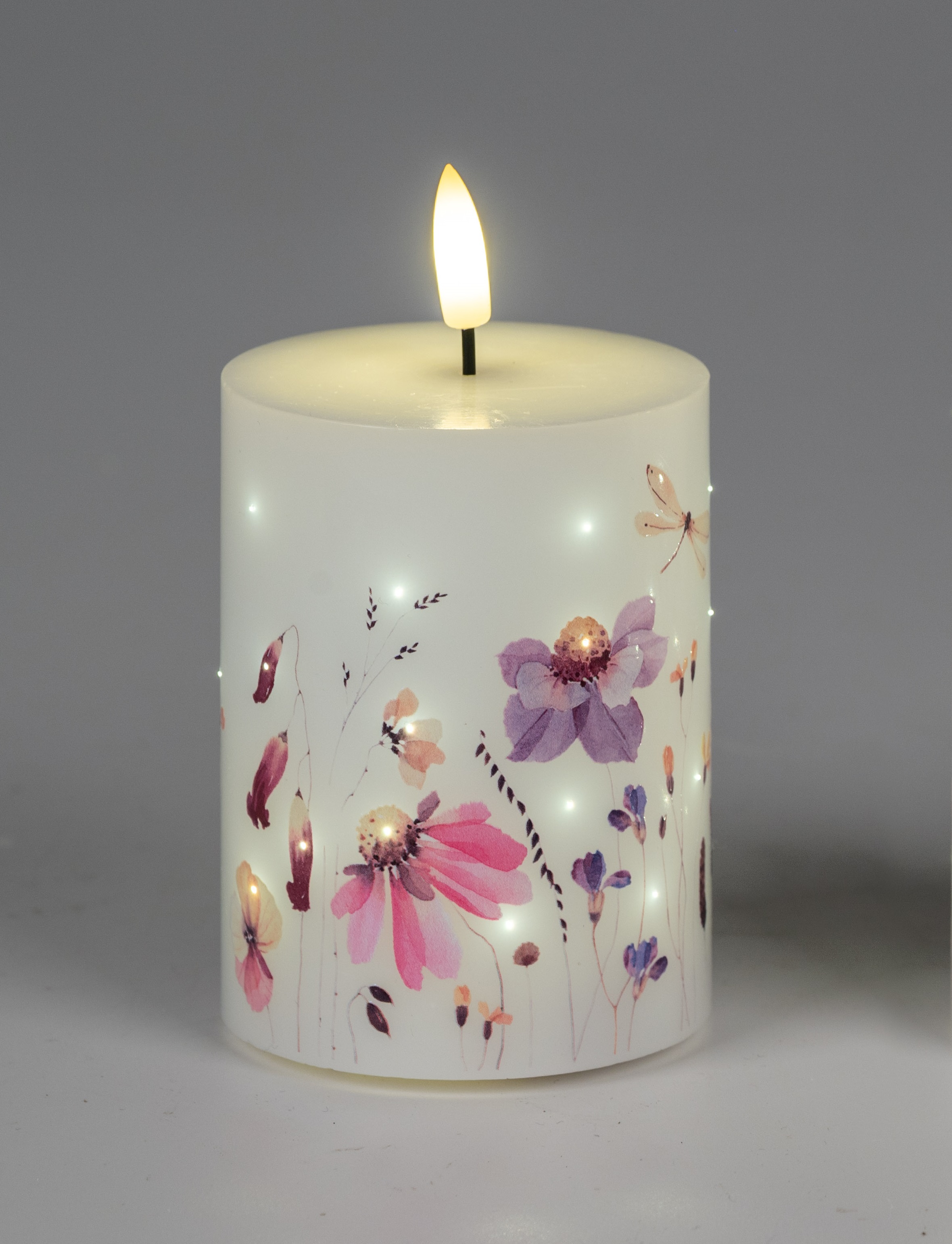LED-Kerze 7x10cm FRÜHLINGSWIESE Stumpen Wachskerze mit Fiberglas +Timerfunktion Formano