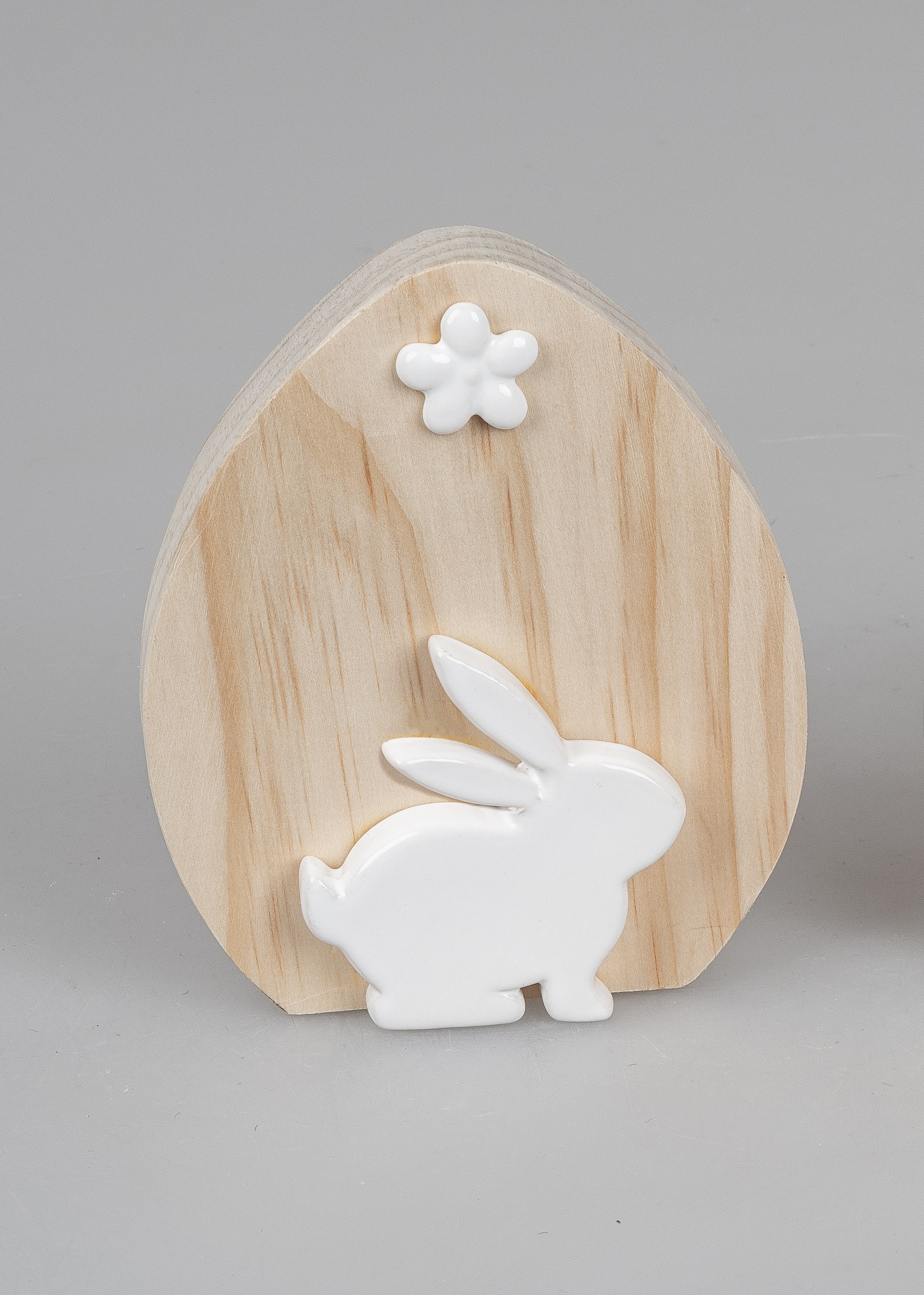 Deko-Ei 15 cm aus Porzellan + Holz mit Hase sitzend Frühjahr Ostern Formano